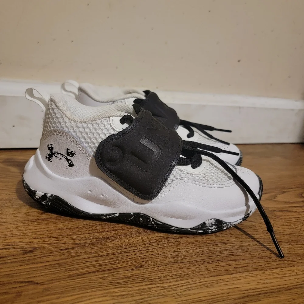 Brand New Under Armour Kids' Black and White High-Top Sneakers Size 12